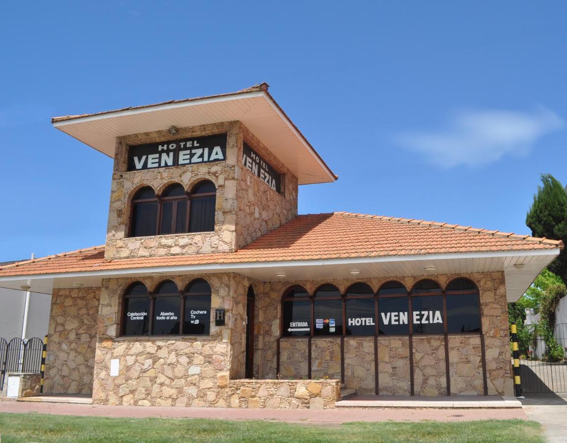 Hotel Venezia Necochea Εξωτερικό φωτογραφία